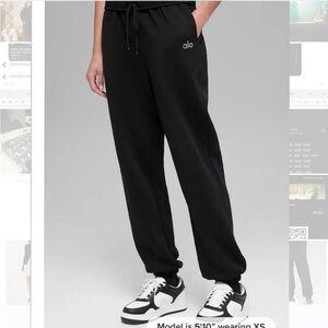 ALO Yoga Black Sweatpants